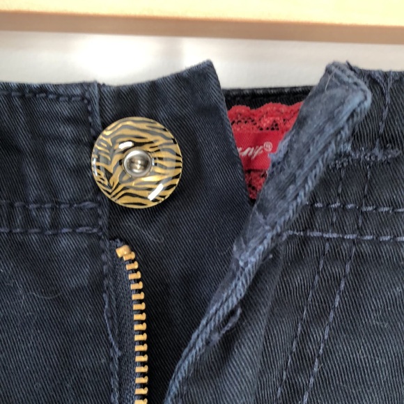 Sz7 foxy jean shorts - Picture 2 of 6